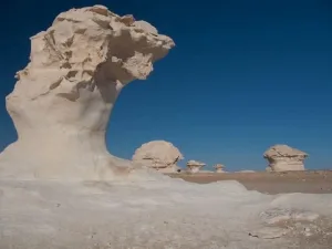 هل تشكل أبو الهول عن طريق نحت او تآكل الصخور ؟ 11 - CJ العربية 5754a8a1 99fa 4ef6 8cb1 b70f960fc035 - CJ العربية