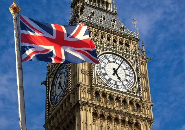 جدال حول قمة المناخ في لندن وسياسة بريطانية لمراقبة المحتوى الرقمي تثير الجدل 9 - CJ العربية IMG 9997 - CJ العربية