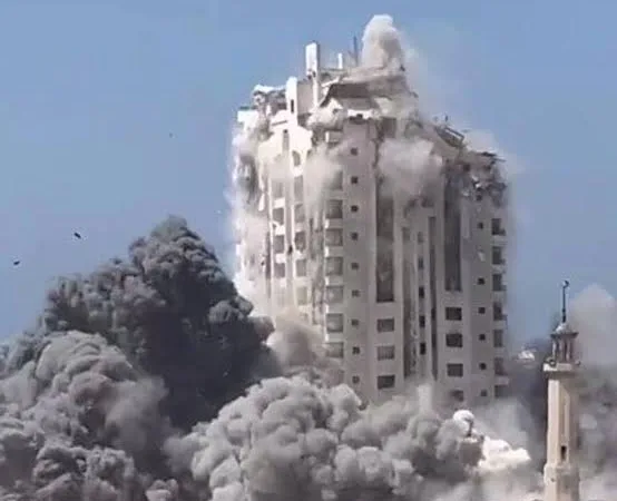 إسرائيل تعلن احتلال نصف القطاع و تدمير ابراج غزة مع اجبارهم على النزوح 7 - CJ العربية IMG 0830 - CJ العربية