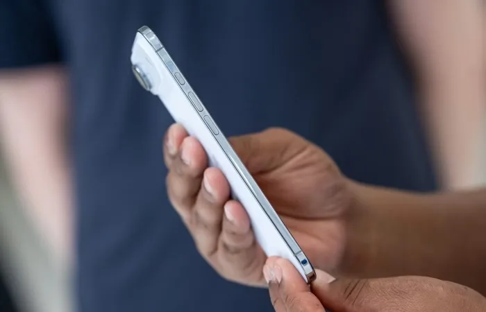 بُعد جديد للآيفون: آبل تُطلق أنحف طراز على الإطلاق 9 - CJ العربية IMG 1019 - CJ العربية