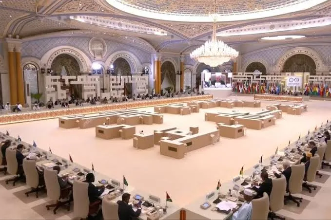 رؤى حصرية من مصدر موثوق للقمة العربية والإسلامية في الدوحة 5 - CJ العربية IMG 1080 - CJ العربية