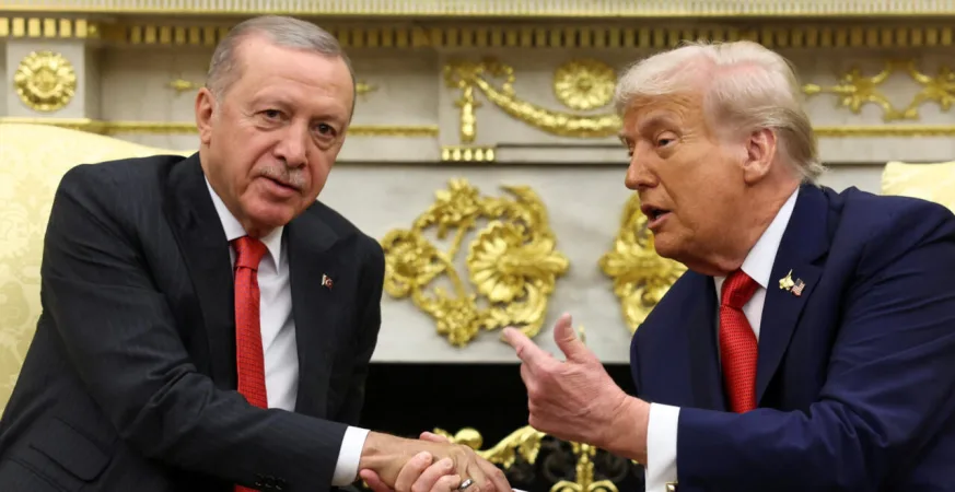 قمة ترامب-أردوغان: اتفاق على مسار لوقف النار وسلام دائم في غزة وحل الدولتين 7 - CJ العربية IMG 1360 - CJ العربية